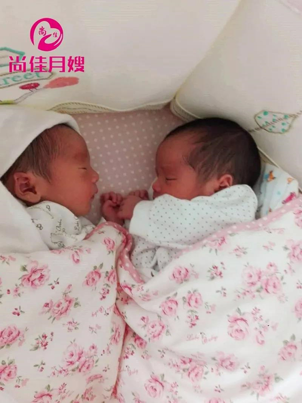 尚佳專(zhuān)業(yè)月嫂丨科普丨寶寶一天放N個(gè)屁，是腸胃不好？
